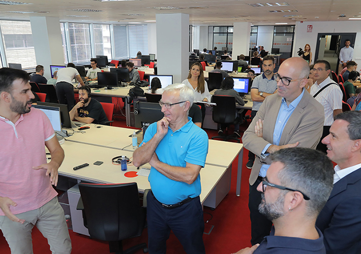 Foto El alcalde de Valencia visita las oficinas de Sopra Steria